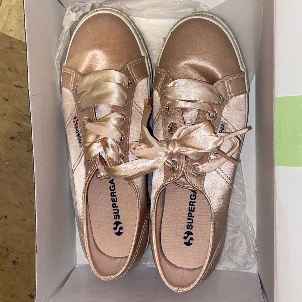 Sugerga sneakers